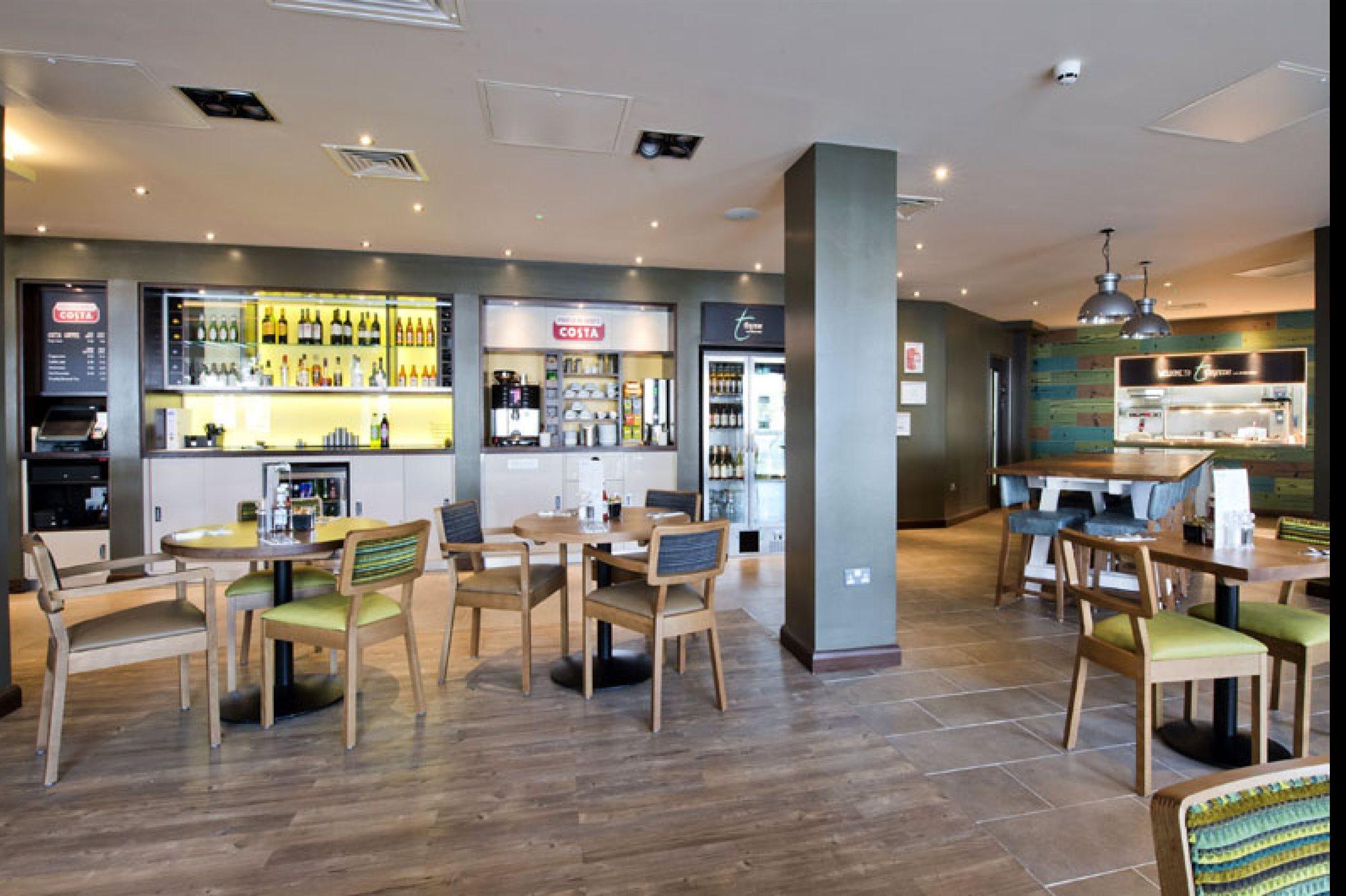 Premier Inn London Eltham Exterior photo