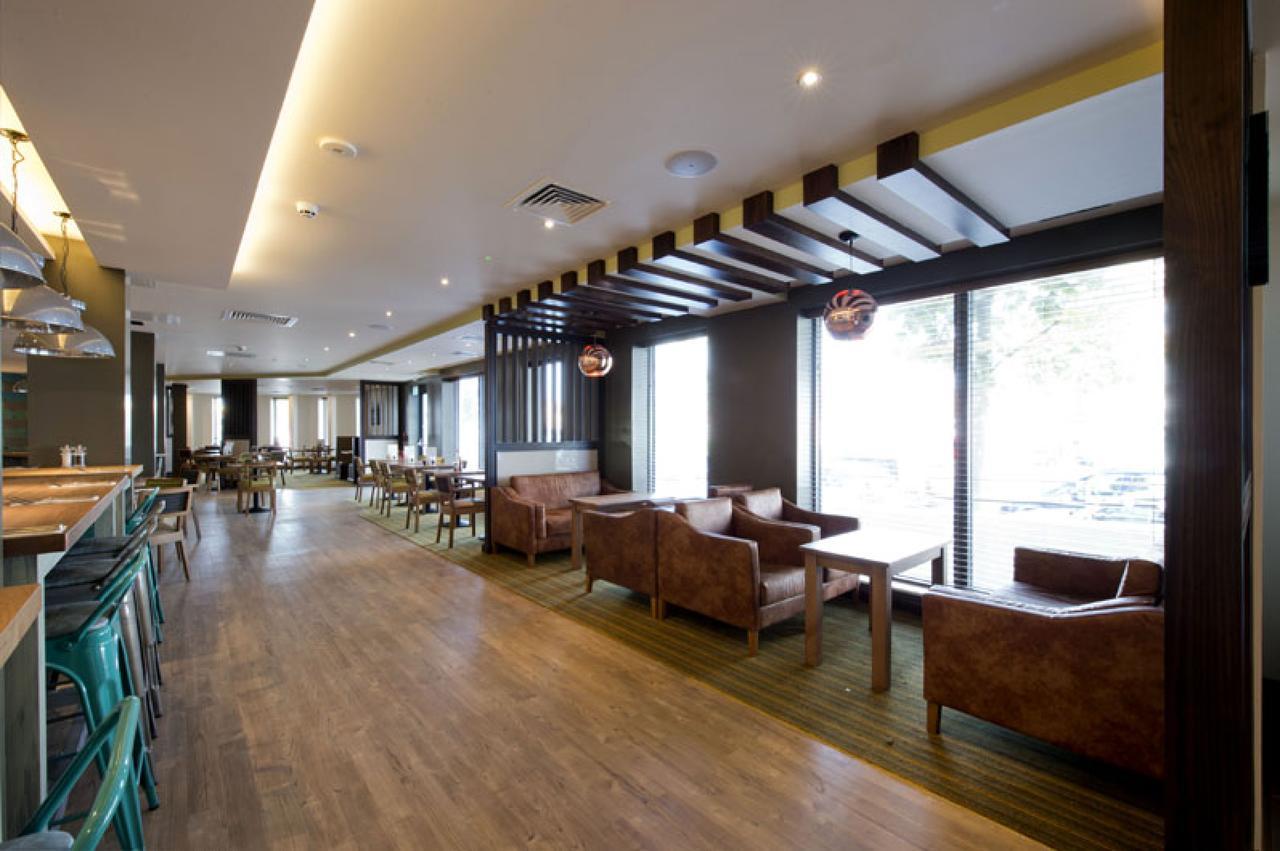 Premier Inn London Eltham Exterior photo