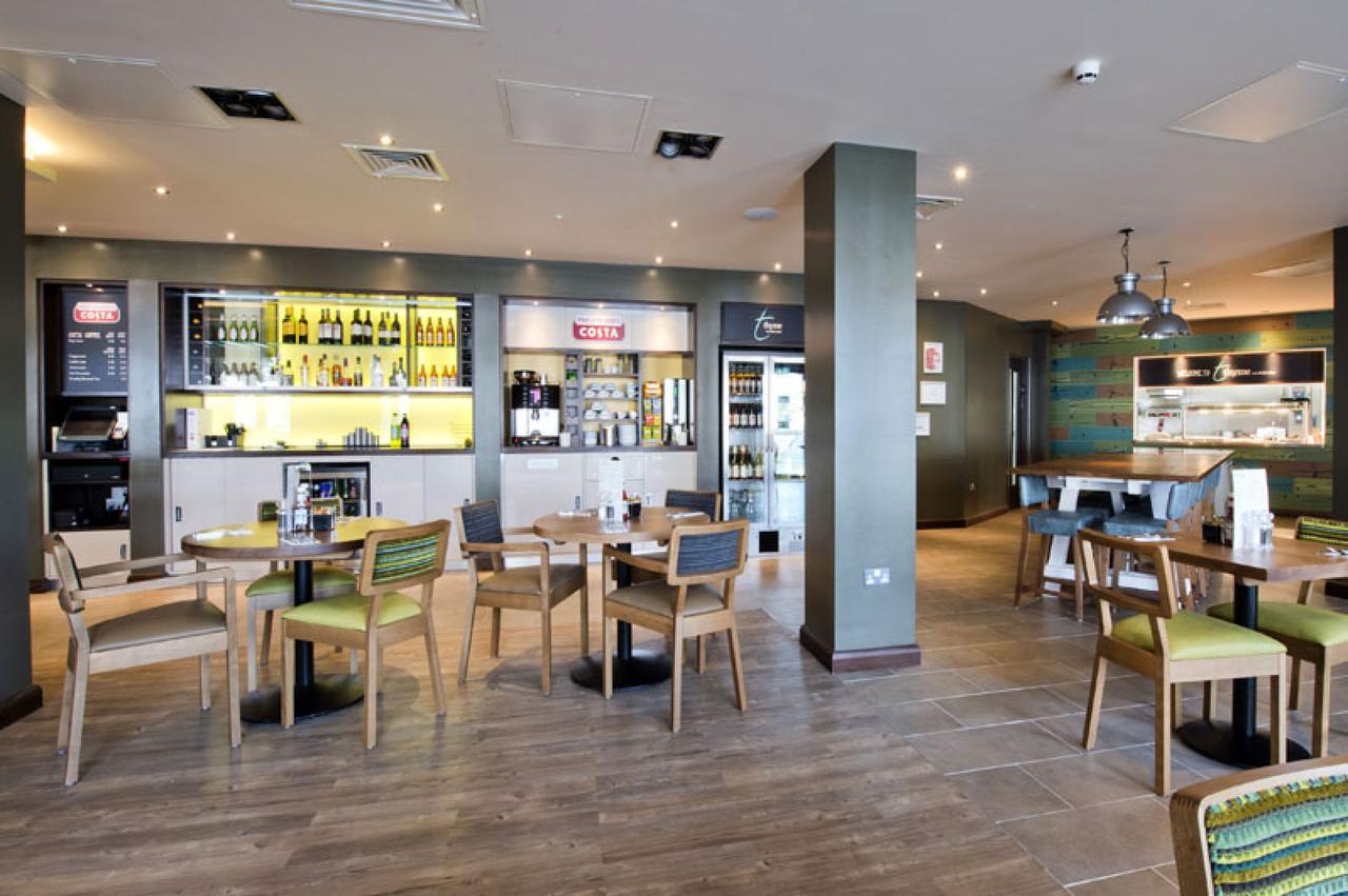 Premier Inn London Eltham Exterior photo